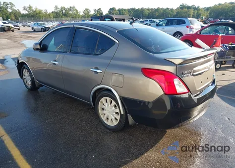 2014 Nissan Versa 1.6 Sv z USA, uszkodzony, nr VIN 3N1CN7APXEL837533